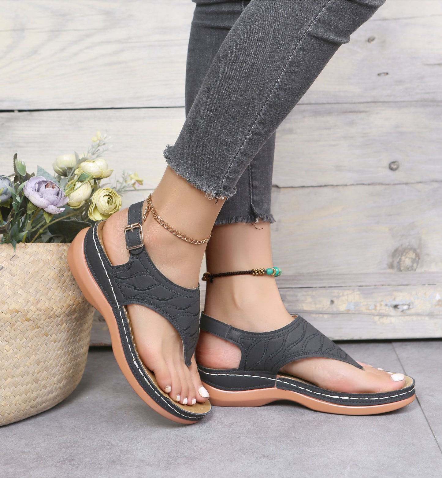 Retro Embroidery Pattern Wedge Sandals