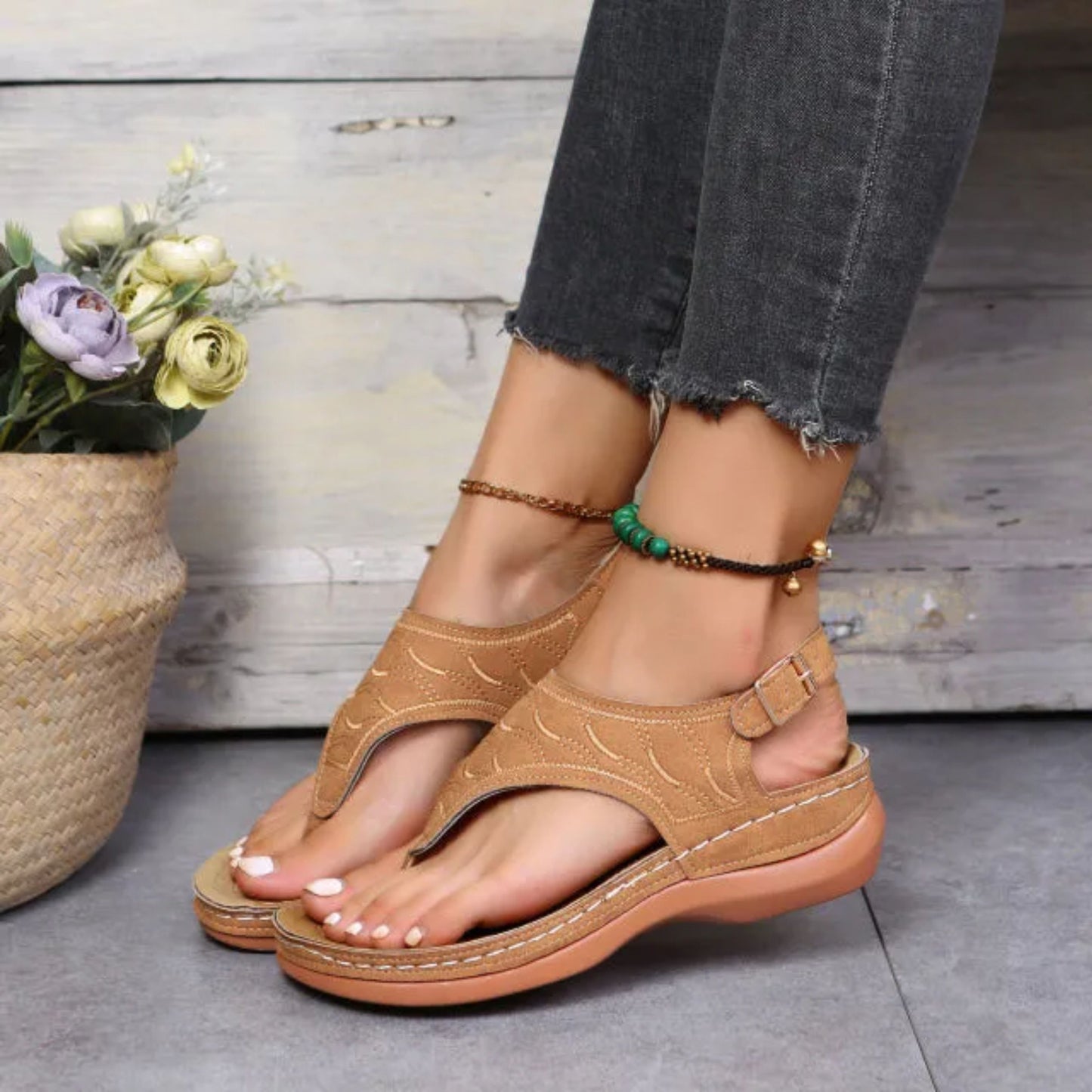 Retro Embroidery Pattern Wedge Sandals